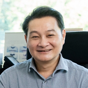 Dr Christopher Ng